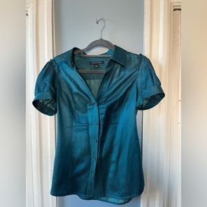 Banana Republic silk shirt sleeve blouse